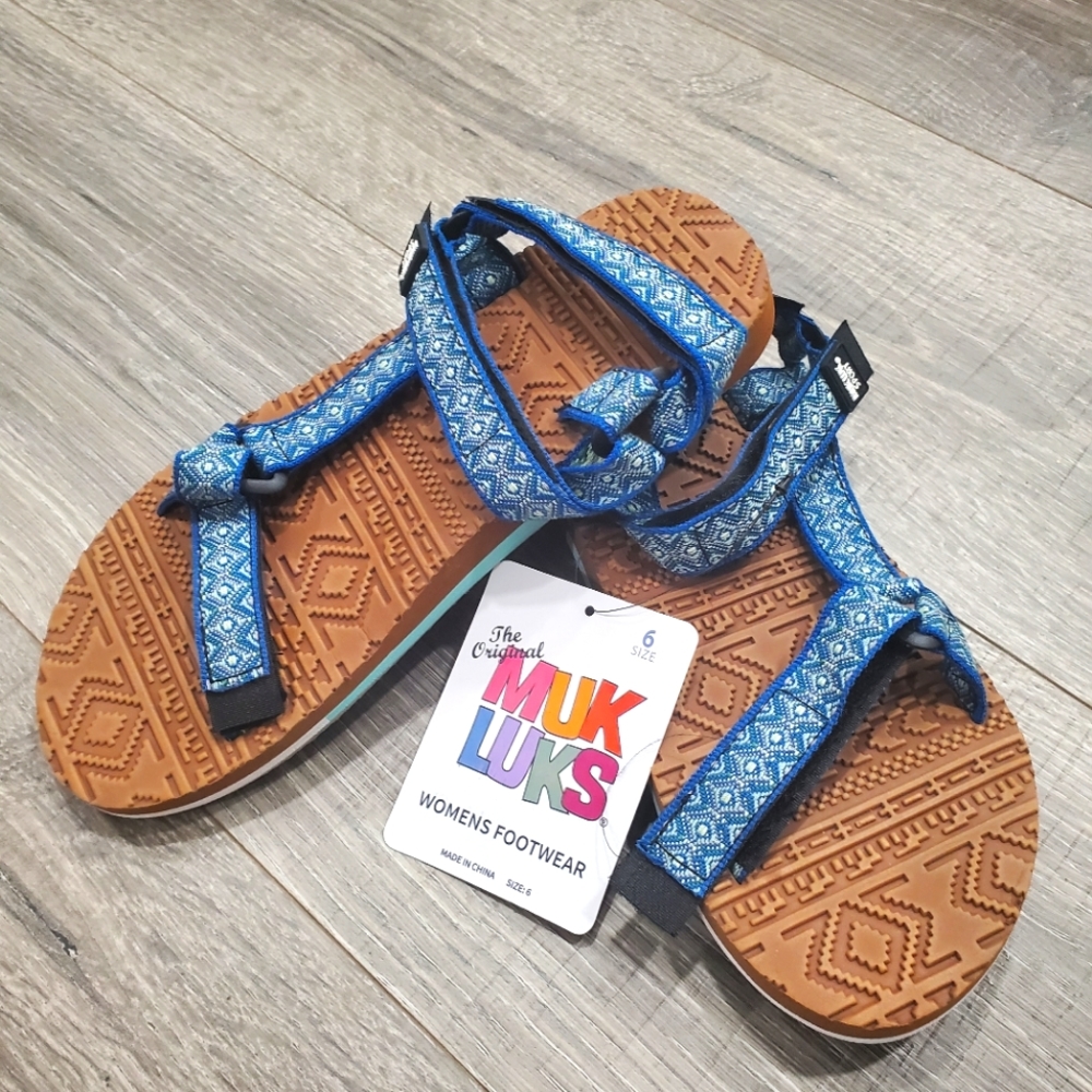 BRAND NEW! Muk Luks Sport Sandals